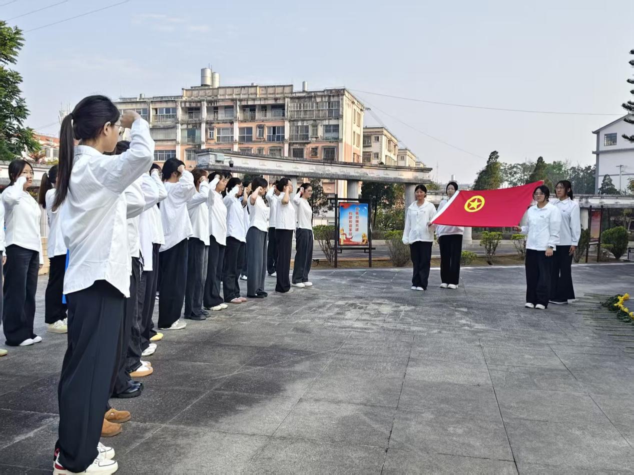 6977ff13e2721ca79189eb07083379ec