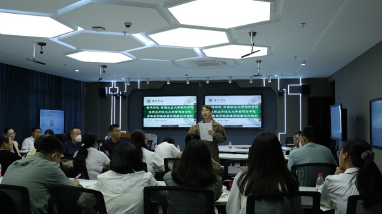 2022年6月18日，普洱学院举办大中小学思政课一体化教学展示观摩活动，由普洱学院、云南农业大学热作学院、滇西应用技术大学普洱茶学院三所高校思政课教师进行教学展示，邀请普洱一中、思茅三中、思茅一小相关负责人和思政课教师观摩并研讨。
