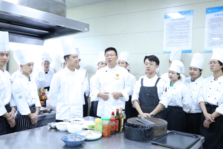 W020241108416054724804