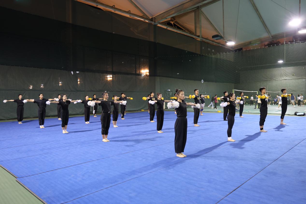 拍摄于2024年3月:普洱学院民族啦啦操队训练